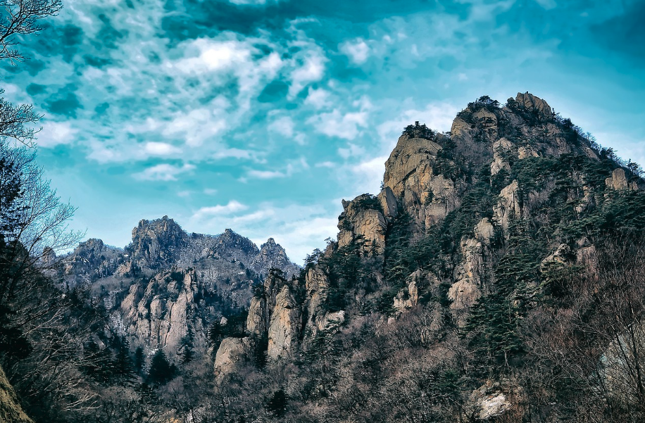 Seoraksan: Discover Korea’s Majestic Mountain